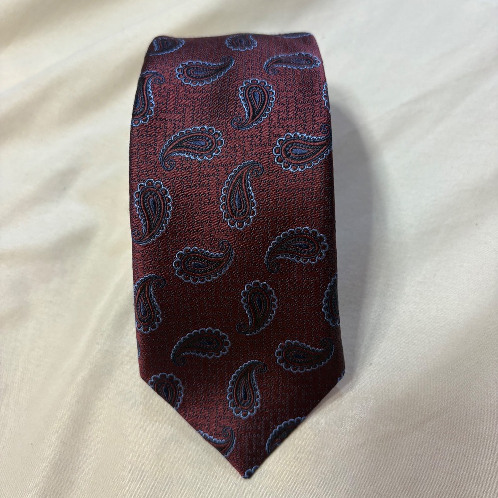 Jos A Bank Signature Collection Burgundy Paisley Silk Necktie Men‎